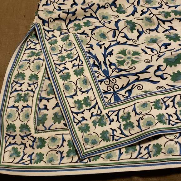 Max Studio - Picture 2 of 6